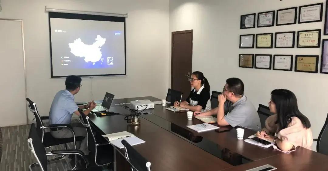 激發(fā)紐帶潛力 | 重慶市云計算和大數(shù)據(jù)產業(yè)協(xié)會秘書處一行走訪蒼穹數(shù)碼重慶分公司